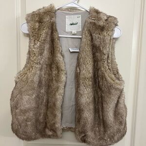 aerie Plush Faux Fur Vest in Taupe